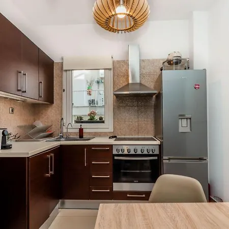 Apartment Happy Traveller - Luxury, Free Parking *