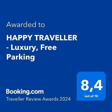 Happy Traveller - Luxury, Free Public Parking *
